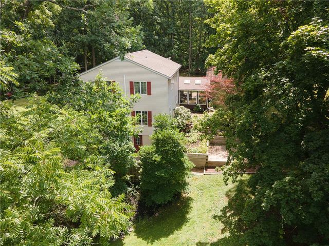 748 Rolling Hills Road, Bedminster Twp, PA 18942