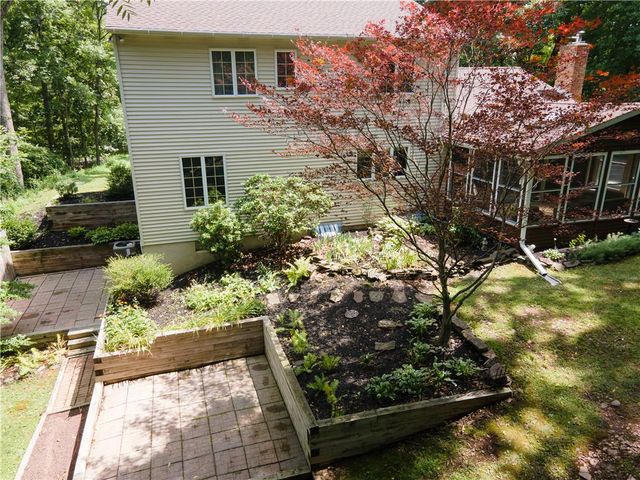 748 Rolling Hills Road, Bedminster Twp, PA 18942