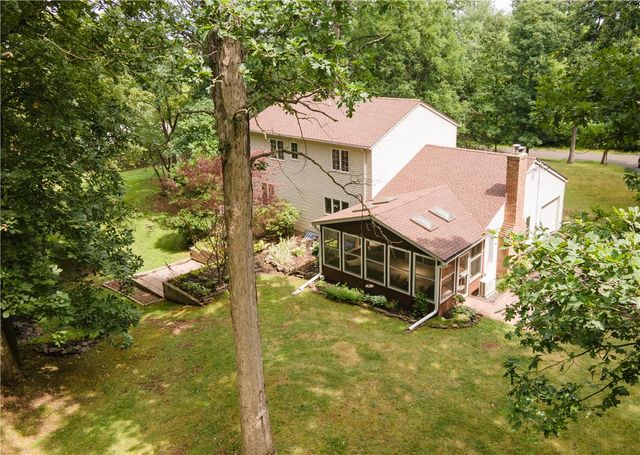 748 Rolling Hills Road, Bedminster Twp, PA 18942