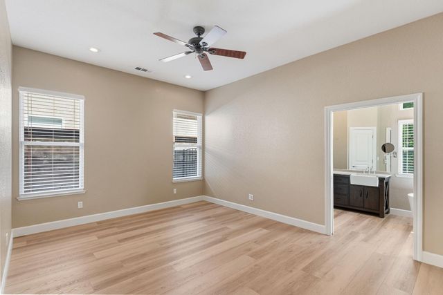 1812 Newhampton Ct, Modesto, CA 95355