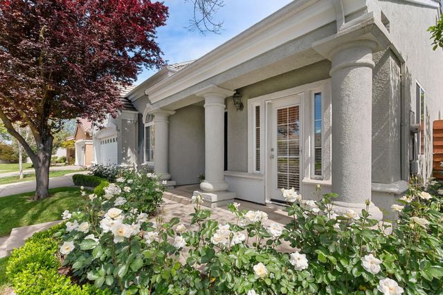 1812 Newhampton Ct, Modesto, CA 95355