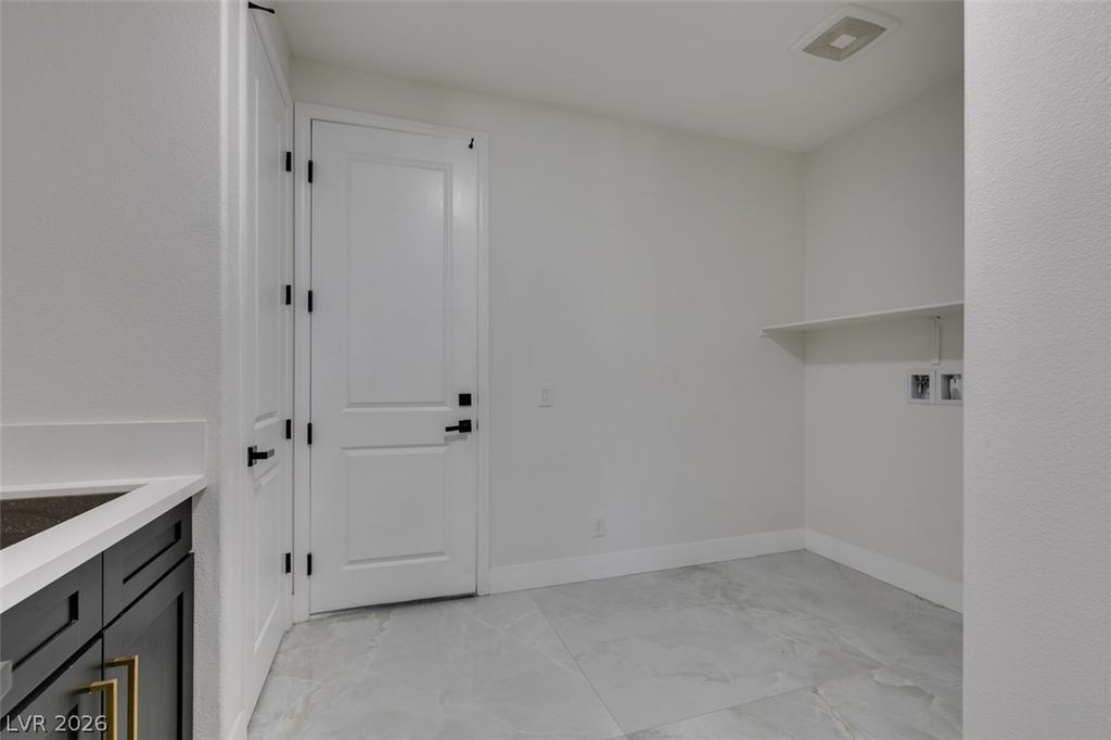 Image 27 of property listing at 8741 Grand Pass Court, Las Vegas, NV 89113