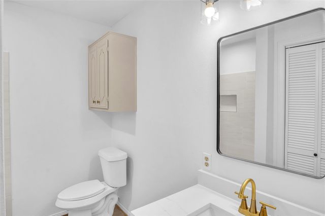 108 Woodland Road, Lake Jackson, TX 77566