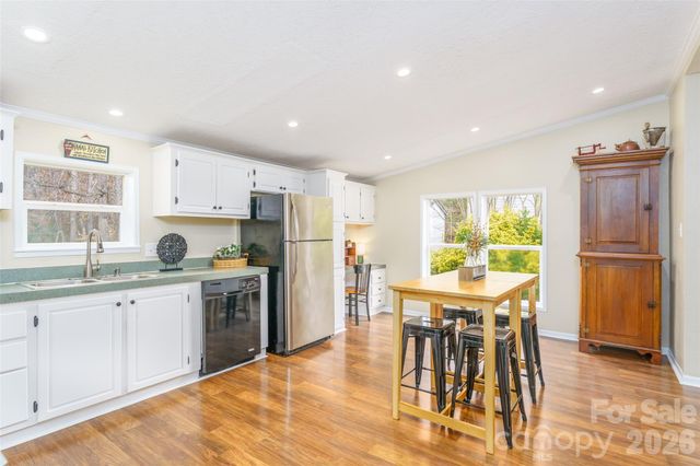 188 Crystal Bay Drive, Mooresville, NC 28115