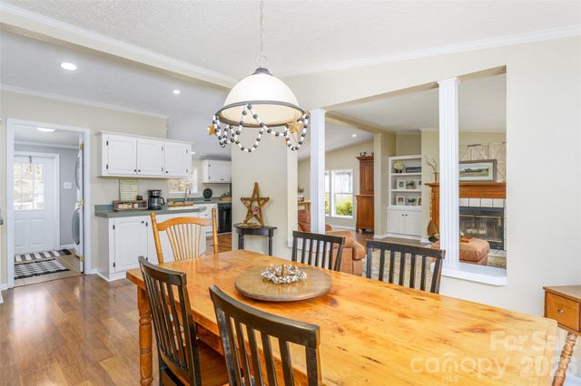 188 Crystal Bay Drive, Mooresville, NC 28115