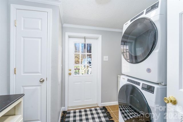 188 Crystal Bay Drive, Mooresville, NC 28115