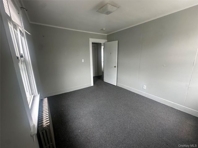 11 Post Avenue 2, Westbury, NY 11590