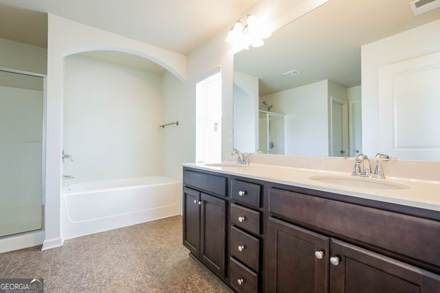 185 Stillwood Drive, Newnan, GA 30265