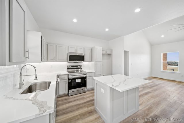 4082 W Highland Park Drive, Cleveland, OK 74020