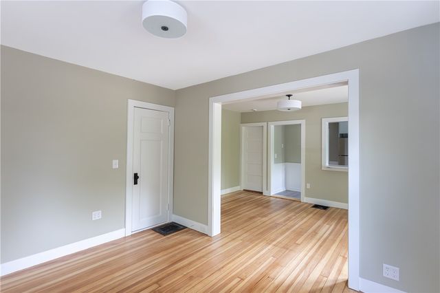 439 Broadway Street B, Newport, RI 02840