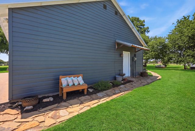 1313 Porter Court, Granbury, TX 76048