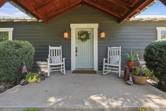 1313 Porter Court, Granbury, TX 76048