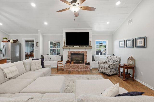 1313 Porter Court, Granbury, TX 76048