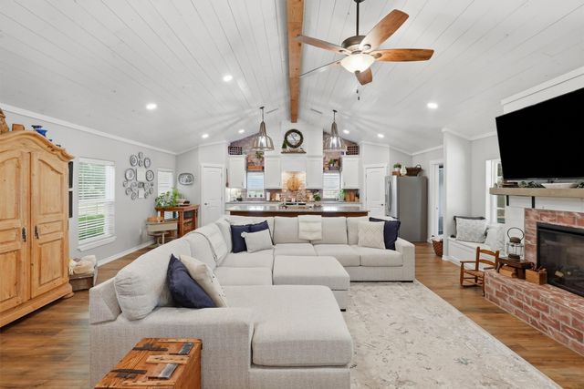 1313 Porter Court, Granbury, TX 76048