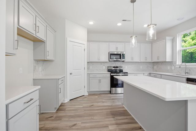 332 Black Bear Drive, Mount Pleasant, TN 38474