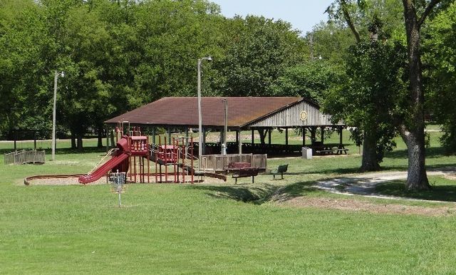332 Black Bear Drive, Mount Pleasant, TN 38474