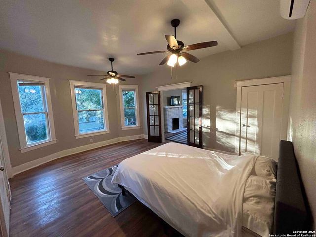 124 W Mulberry Ave, San Antonio, TX 78212