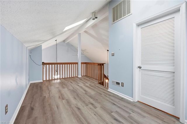 4165 Laurel Green Cir, Virginia Beach, VA 23456