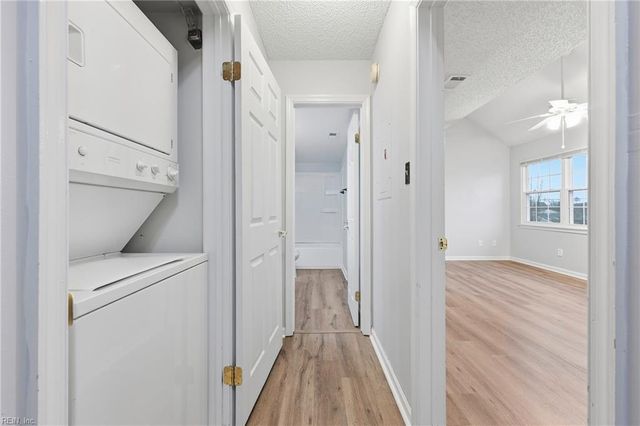 4165 Laurel Green Cir, Virginia Beach, VA 23456