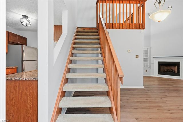 4165 Laurel Green Cir, Virginia Beach, VA 23456