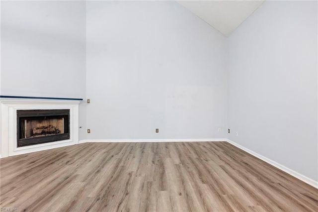 4165 Laurel Green Cir, Virginia Beach, VA 23456