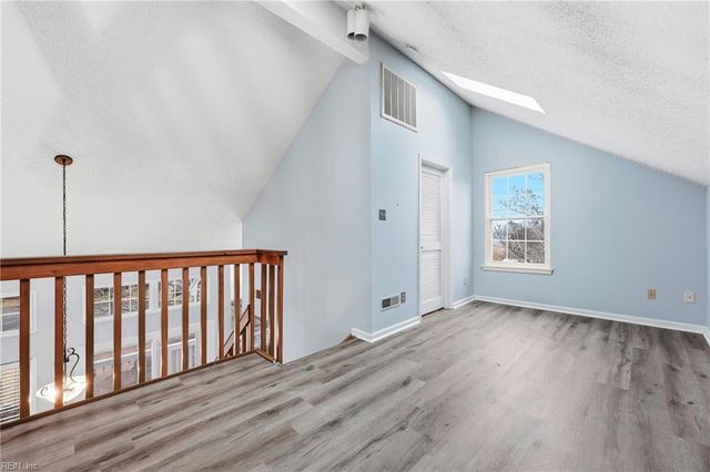 4165 Laurel Green Cir, Virginia Beach, VA 23456