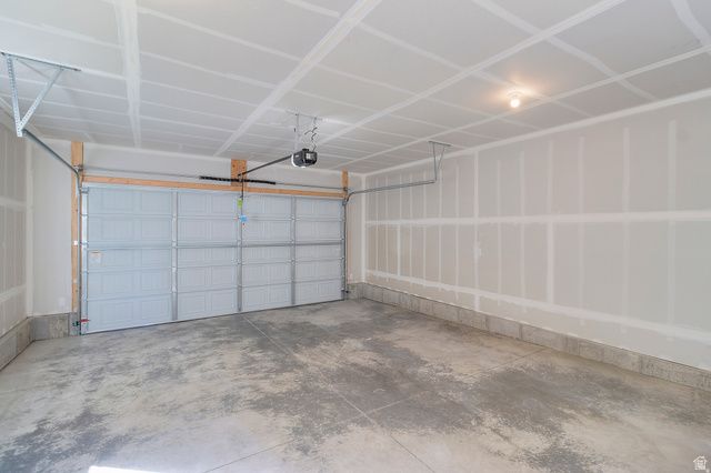 1520 N 2250 W, Farr West, UT 84404