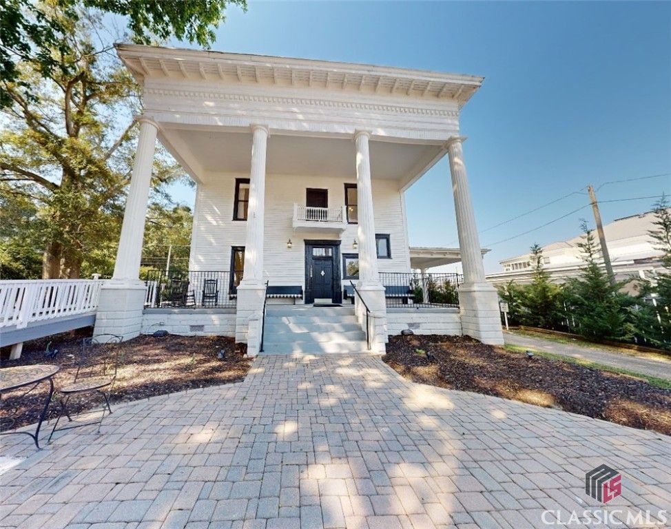 1029 S Elm Street, Commerce, GA 30529