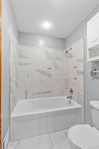 1952 Safari Trail, Eagan, MN 55122