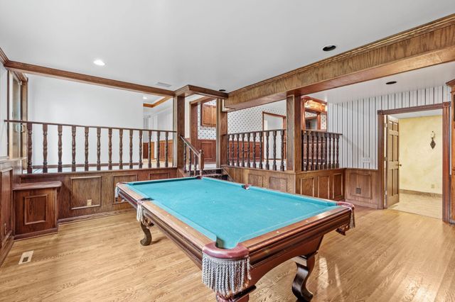 1952 Safari Trail, Eagan, MN 55122