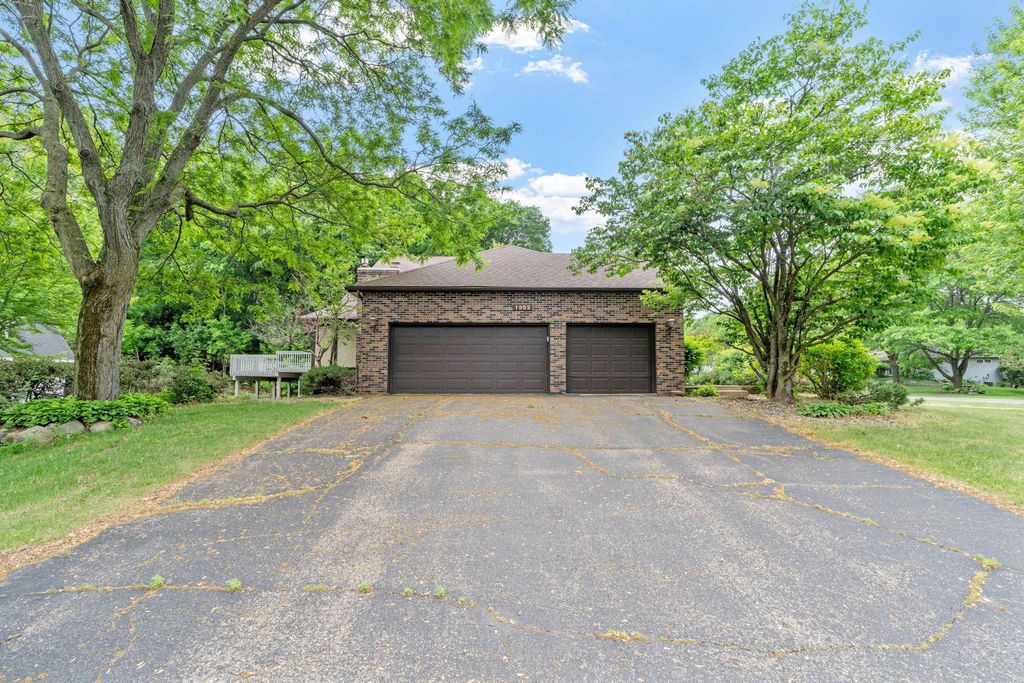 1952 Safari Trail, Eagan, MN 55122 — photo 3