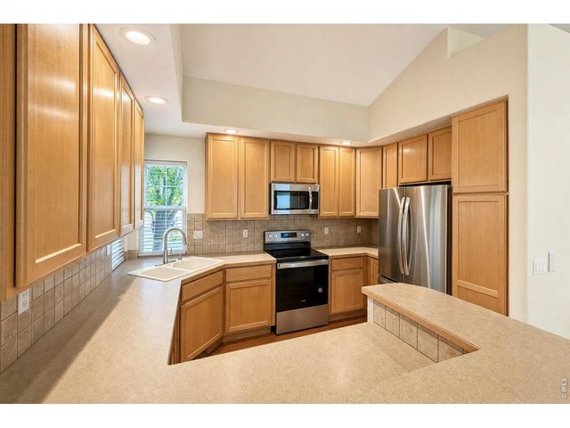 3963 Da Vinci Dr, Longmont, CO 80503