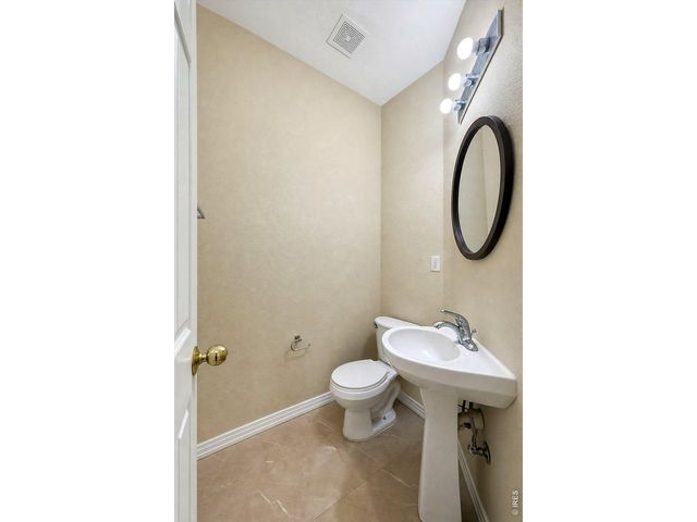 3963 Da Vinci Dr, Longmont, CO 80503