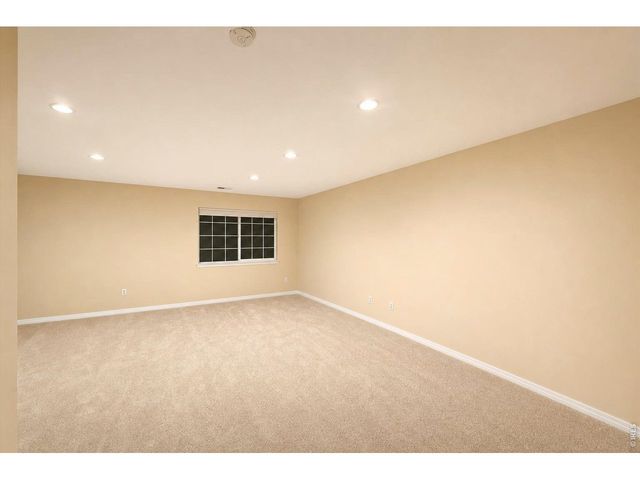 3963 Da Vinci Dr, Longmont, CO 80503