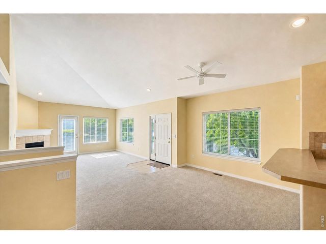 3963 Da Vinci Dr, Longmont, CO 80503