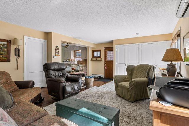1998 James Avenue, Saint Paul, MN 55105