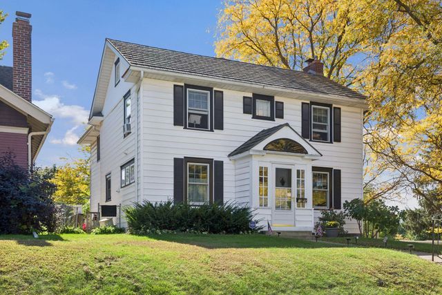 1998 James Avenue, Saint Paul, MN 55105