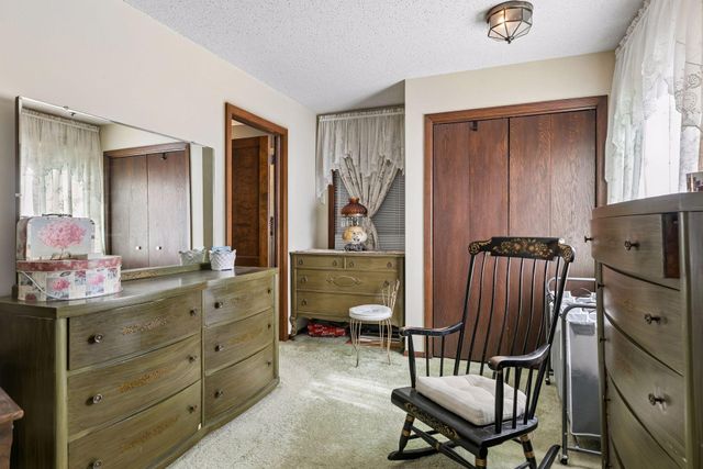 1998 James Avenue, Saint Paul, MN 55105