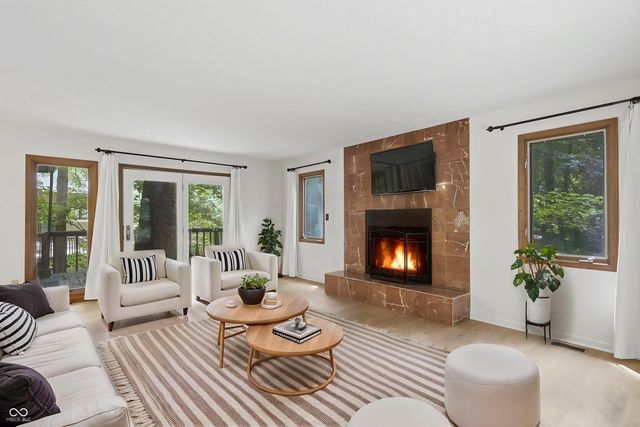 7921 Lincoln Boulevard, Indianapolis, IN 46240