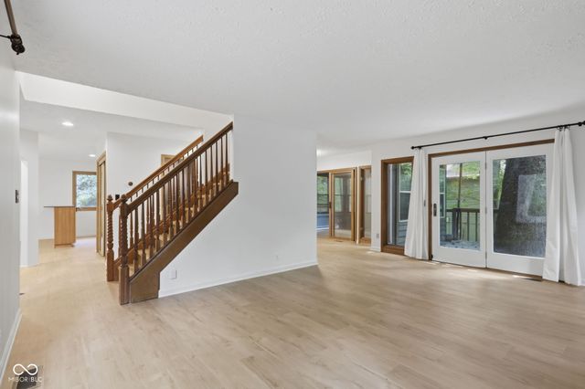 7921 Lincoln Boulevard, Indianapolis, IN 46240