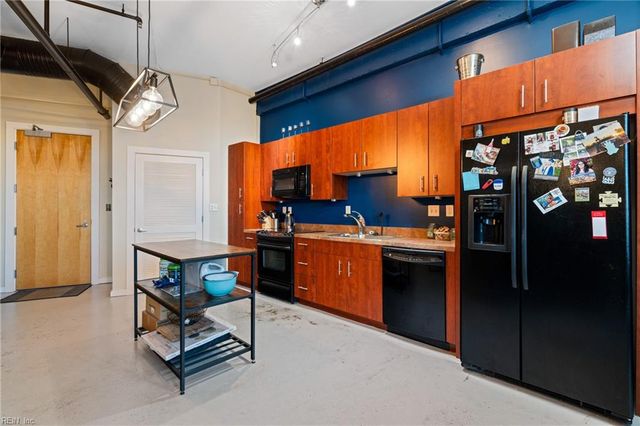 415 Saint Pauls Blvd Unit 403, Norfolk, VA 23510