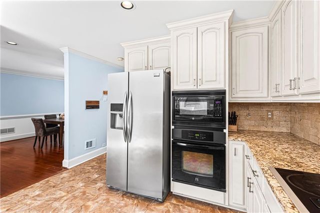 2521 Summeroak Drive, Tucker, GA 30084