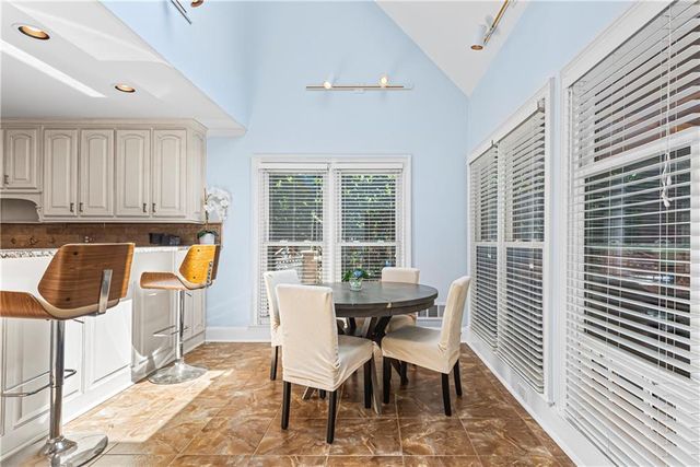 2521 Summeroak Drive, Tucker, GA 30084