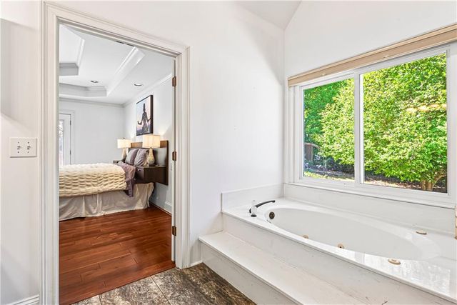 2521 Summeroak Drive, Tucker, GA 30084