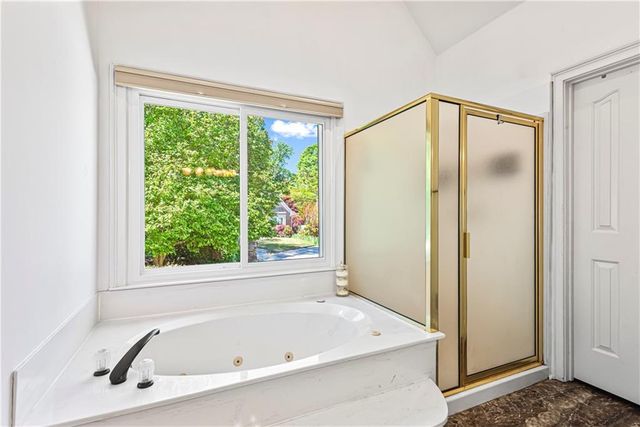 2521 Summeroak Drive, Tucker, GA 30084