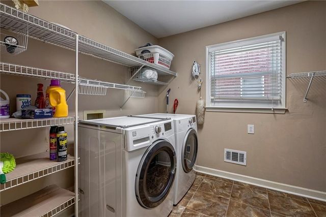 2521 Summeroak Drive, Tucker, GA 30084