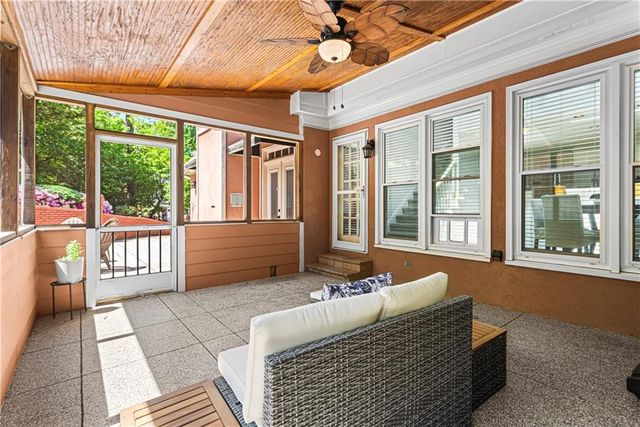 2521 Summeroak Drive, Tucker, GA 30084