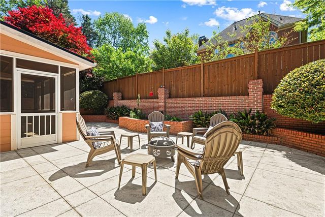 2521 Summeroak Drive, Tucker, GA 30084