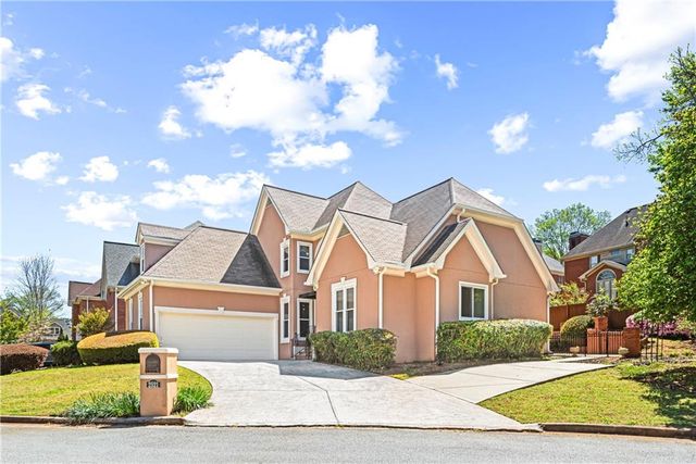 2521 Summeroak Drive, Tucker, GA 30084