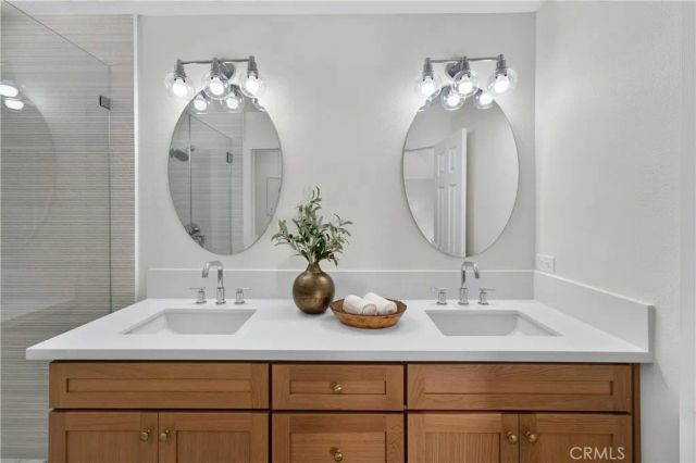 43 Oxbow Creek, Laguna Hills, CA 92653